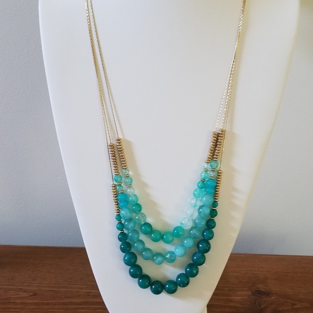 Kohls green necklace